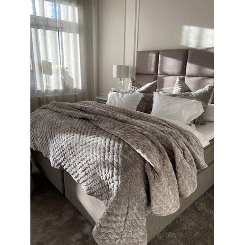 Couverture 'Cia' 260x260 - Beige