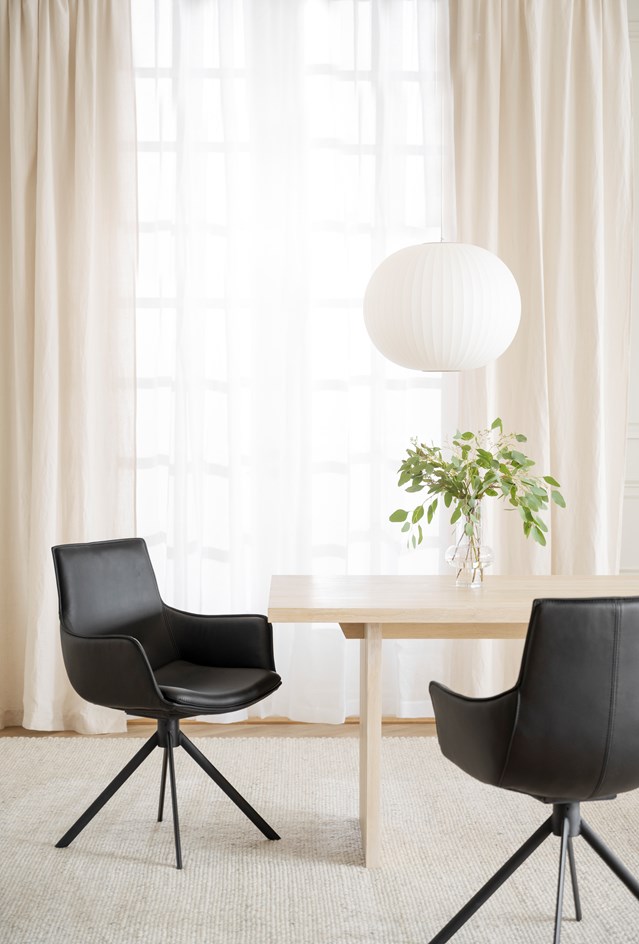 Fauteuil 'Lowell' Pivotant - Noir