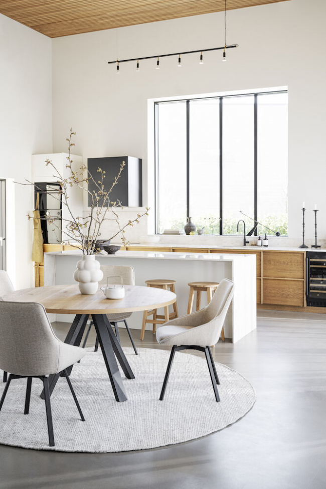 Table à manger 'Maddock' Ronde 135cm - Chêne