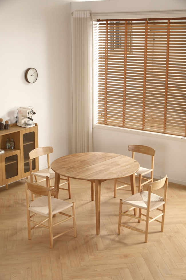 Table à manger 'Saba' ronde 120 cm - Chêne