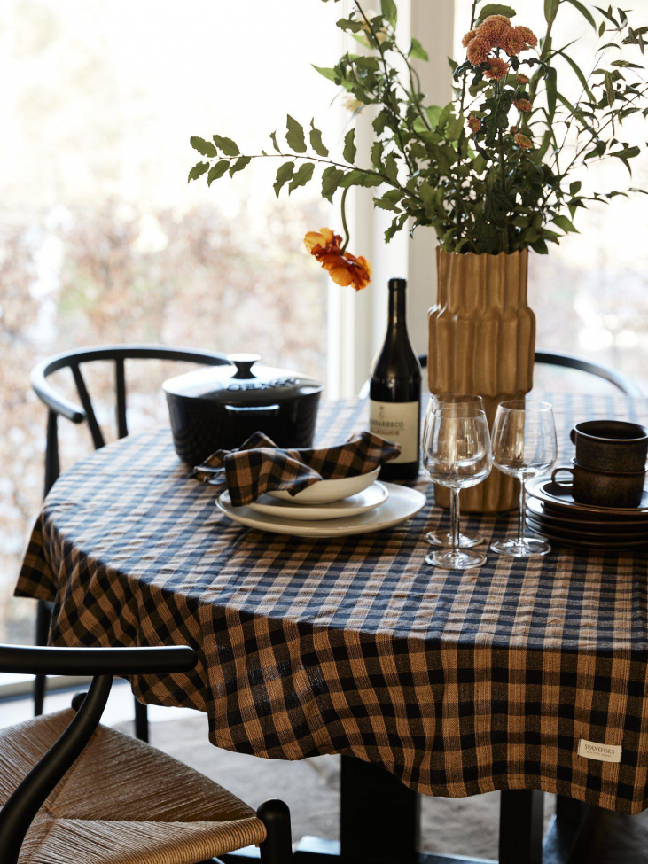 Nappe 'Ava' Ronde 180 - Brun