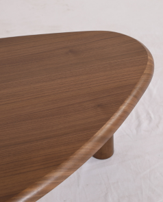 Table basse 'Uovo' 116.5x73cm - Noyer