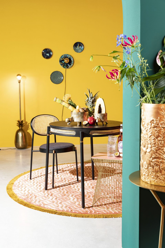 Table à manger 'Don't Stop the Webbing' - Noir