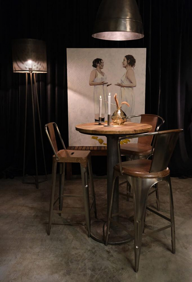 Tabouret 'Cope' - Assise en cuir