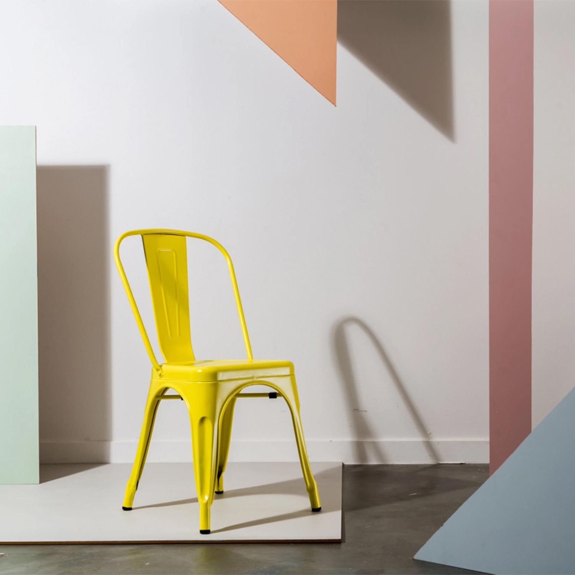 Chaise 'Montmartre' - Laque jaune