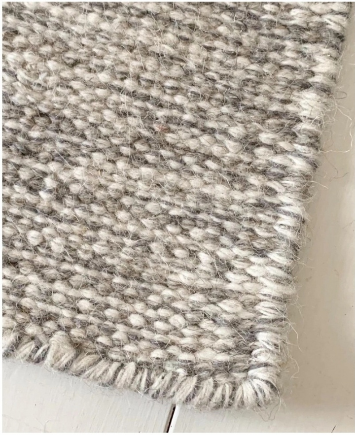 Tapis en laine \'Dhurry\' - Gris dans le groupe Tapis / Tapis tissés chez Reforma (H100144)