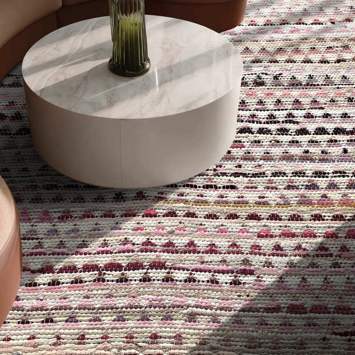 Tapis en chiffons « Lindby » - Multicolore/rose dans le groupe Tapis / Tapis tissés chez Reforma (V16111)